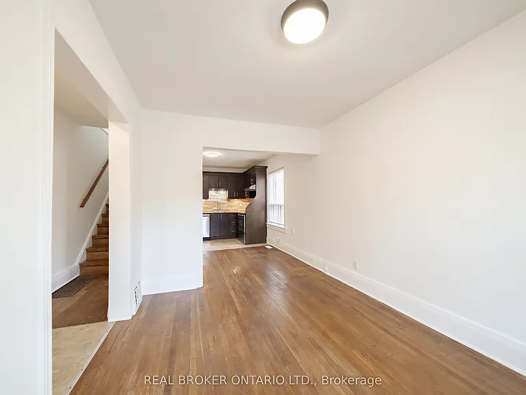 542 Glebeholme Blvd #MAIN — Photo 6