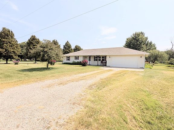 2nd image of 807 3rd St
