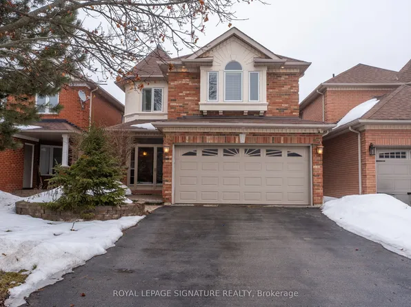 406 Hewitt Cir, Newmarket, ON L3X 2L8