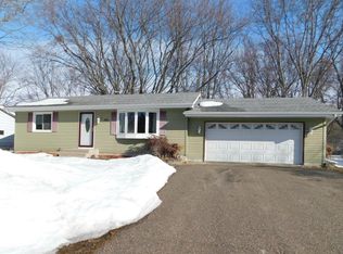 105 Highland Ln, Buffalo, MN 55313