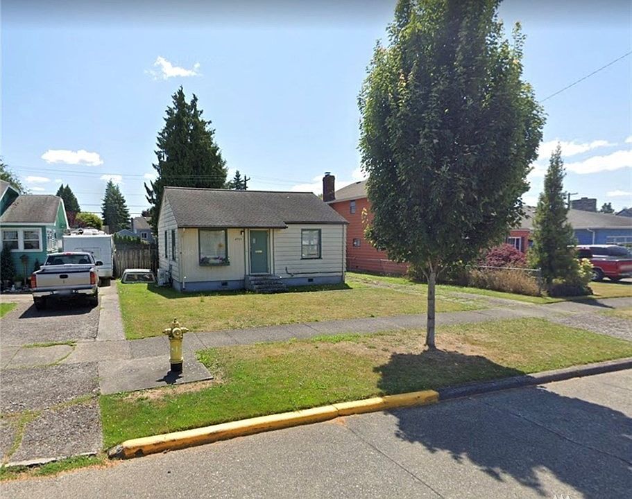 2nd image of 2903 Hemlock St