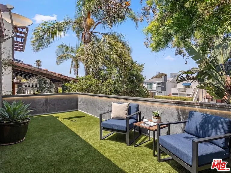 2409 Strongs Dr — Photo 11
