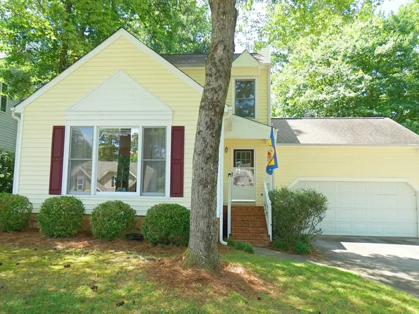 1210 Belhaven Rd, Cary, NC 27513