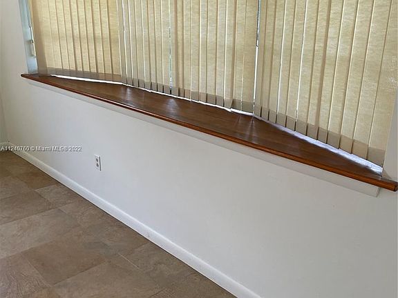 2nd image of 4109 Hayes St #4109