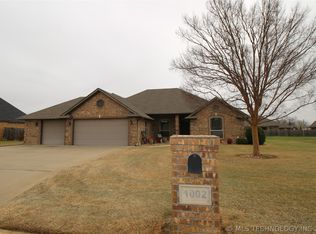 1002 Springfield Ct, Durant, OK 74701