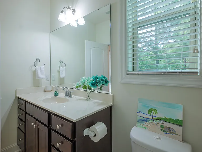 411 Alamosa Pl — Photo 45
