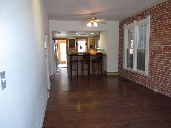 LIVING RM TO DINING RM