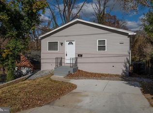 6112 Perry St, Landover, MD 20785