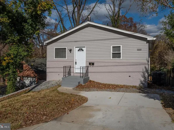 6112 Perry St, Landover, MD 20785