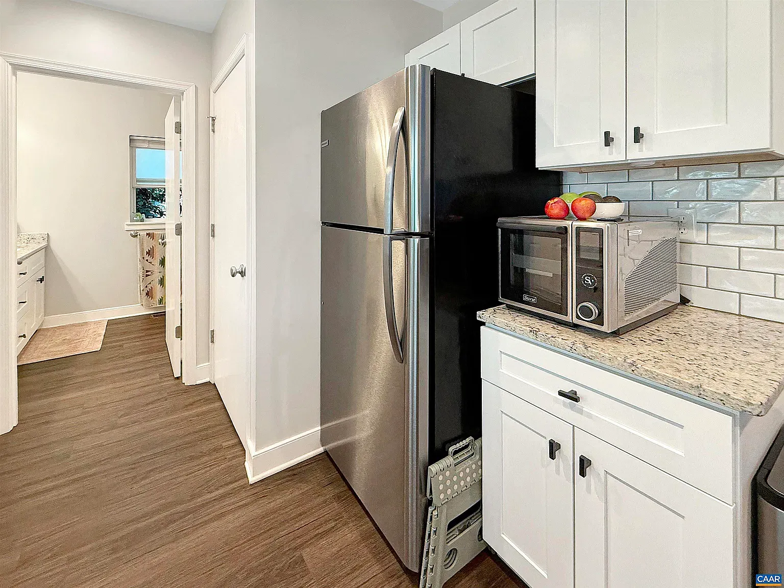 2 bed, 1056 sqft, $2,340 — Photo 3
