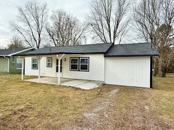 116 Oak Dr, Metropolis, IL 62960