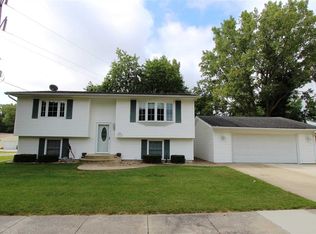 1515 Oriole Ave, Waterloo, IA 50701