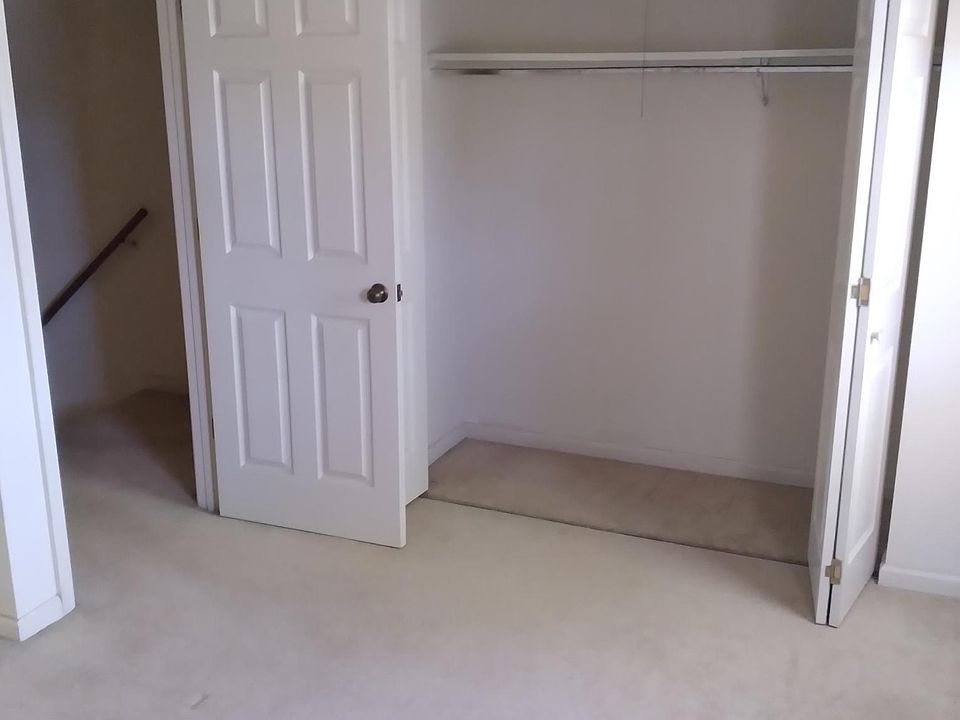 1st image of 6904 NW Chapel Woods Ln