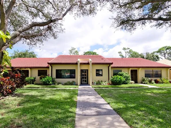 1211 56th St W, Bradenton, FL 34209