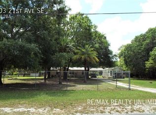 3203 21st Ave SE, Ruskin, FL 33570