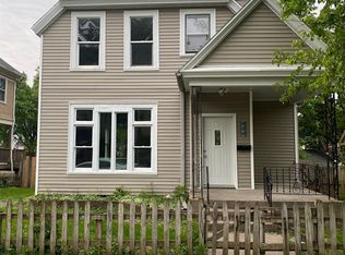 905 Arlington Ct, Davenport, IA