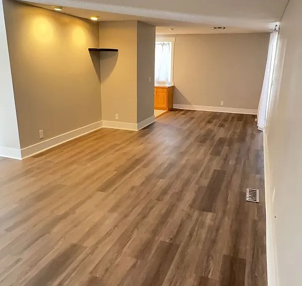 7452 S Claret St — Photo 3