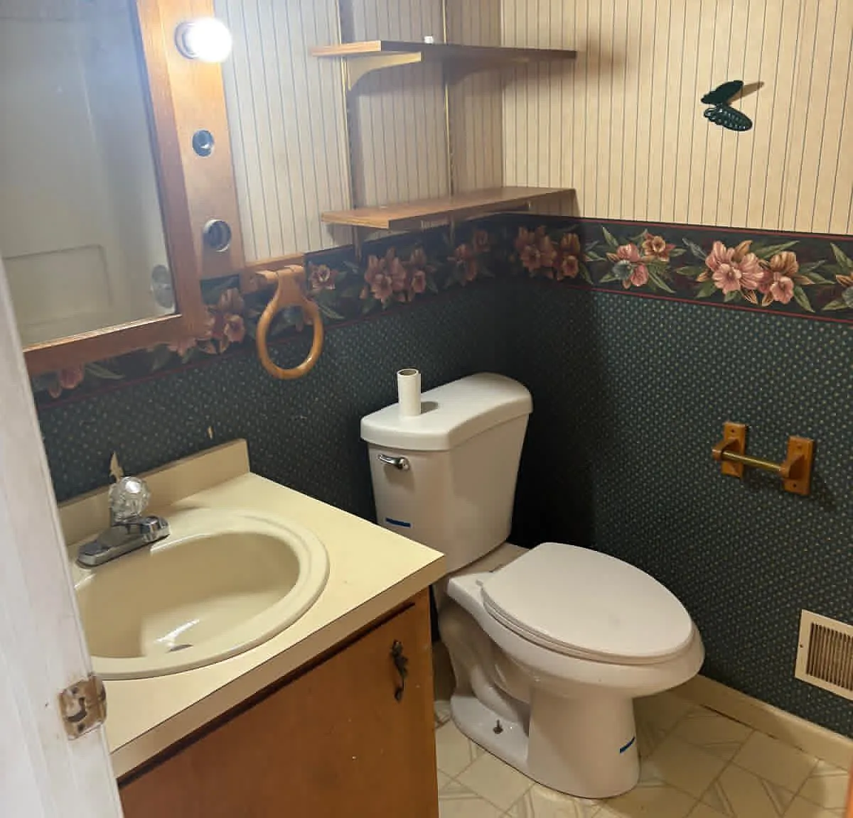 3 bed, 1.5 bath, 1440 sqft, $2,400 — Photo 2