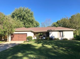 188 Lilac Cir, Greenwood, IN