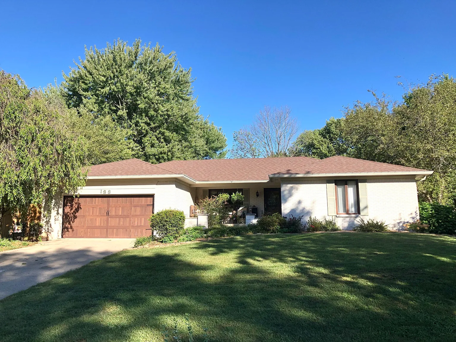 188 Lilac Cir photo 1