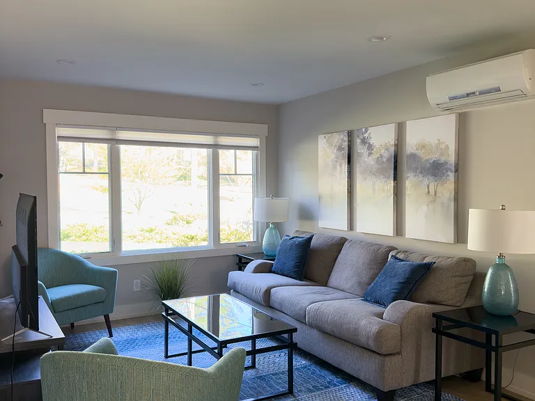 304 Charlotte St #200 — Photo 10