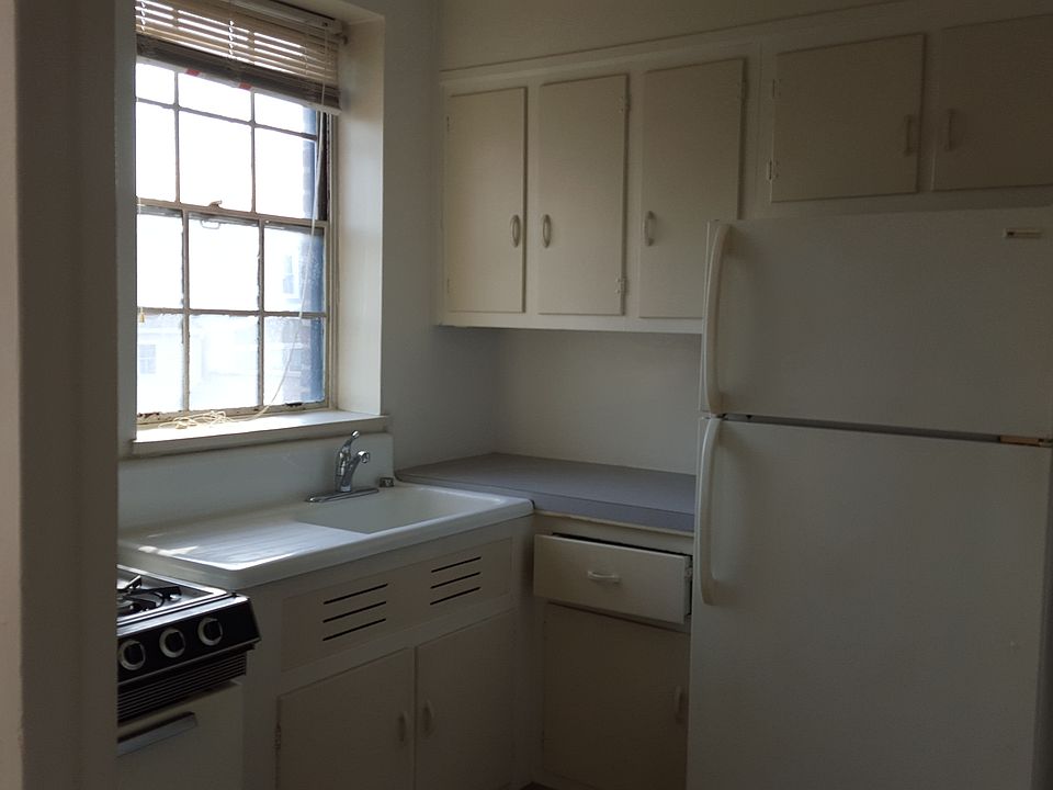 2nd image of 4012 Garrett Rd APT 11