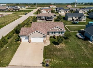4578 Willow St, Palo, IA 52324