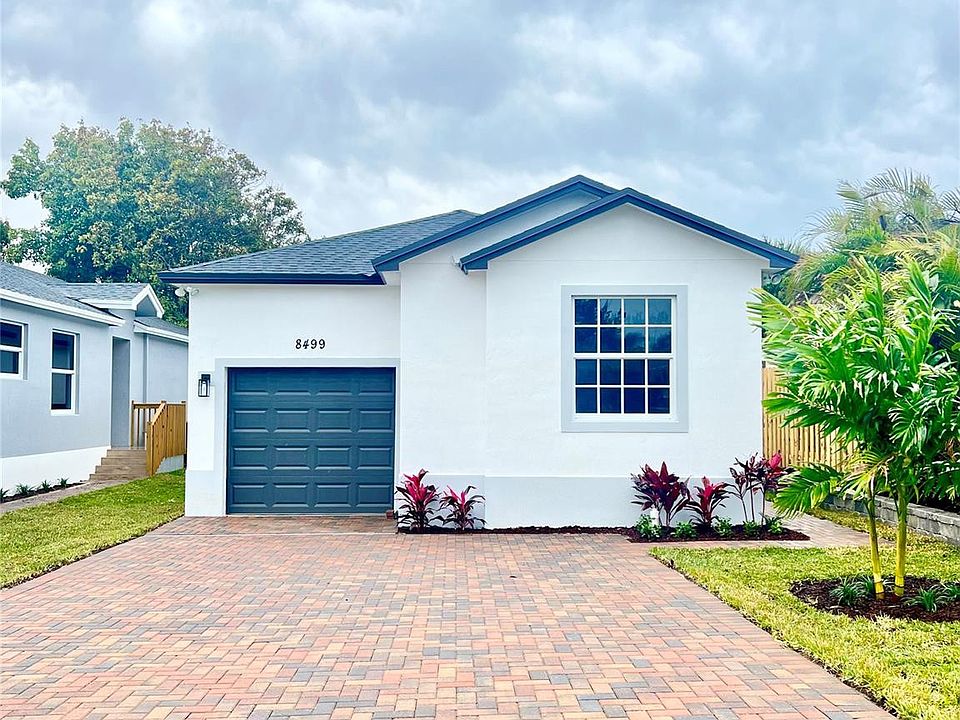 1st image of 8499 SE Citrus Way