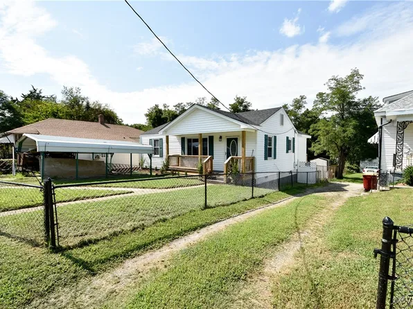 1627 Halifax St, Petersburg, VA 23803