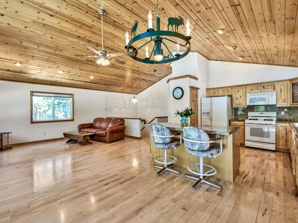 14343 Northwoods Blvd, Truckee, CA 96161