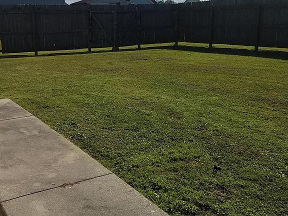 3rd image of 13931 Amelia Dr