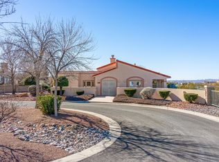 275 Chamisa Ct, Las Cruces, NM 88011