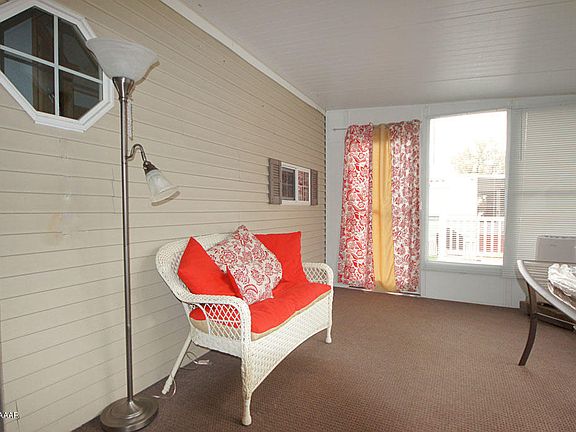 2nd image of 5055 W Lake Mary Dr Sw #19