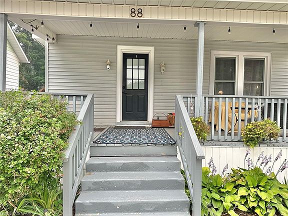 3rd image of 88 Brook St