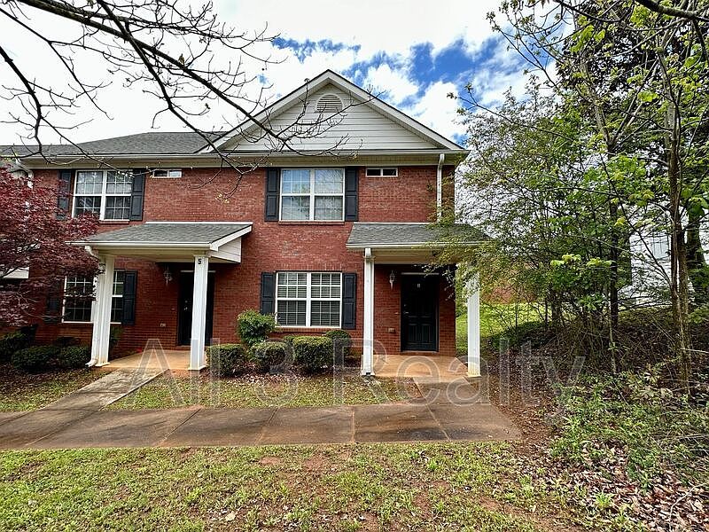 1st image of 3 Newnan Estates Dr