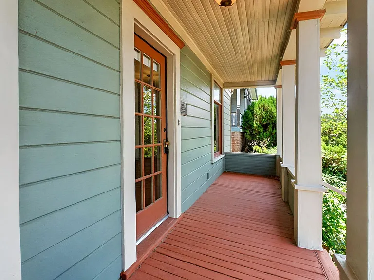 215 S Marina St — Photo 4