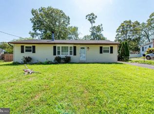 8425 Lockwood Rd, Pasadena, MD 21122