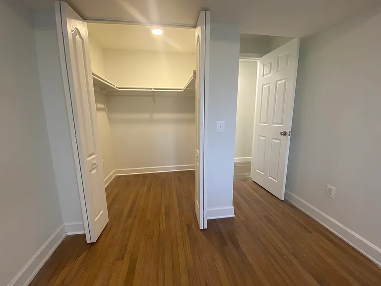 10523 Cedar Creek Dr — Photo 25