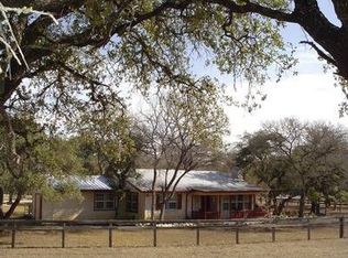 841 Narrows Rd, Blanco, TX 78606