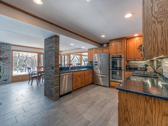 5th image of 14365 Sheffield Ln