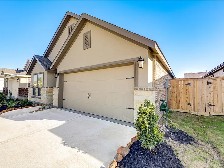 30347 Tall Fescue Dr — Photo 3