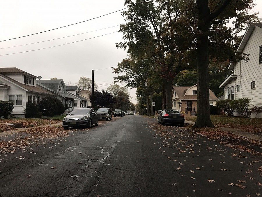 2nd image of 692 Colonial Arms Rd