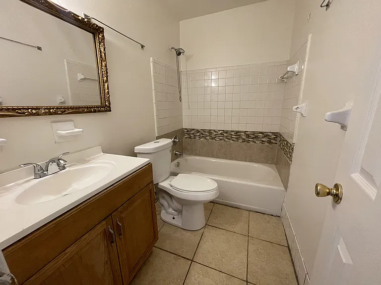 2429 Octavia Dr — Photo 9