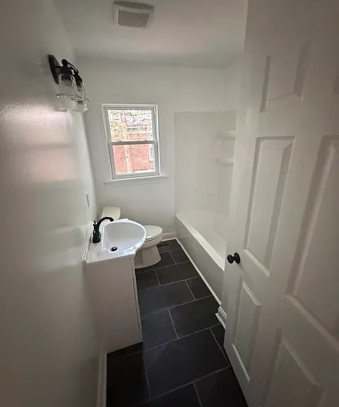 1812 Beverly Rd — Photo 7