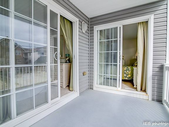 5th image of 1133 Wesley Ave #1