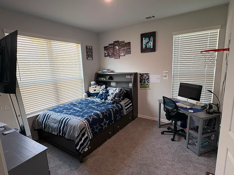 8487 Challenger Ln — Photo 29
