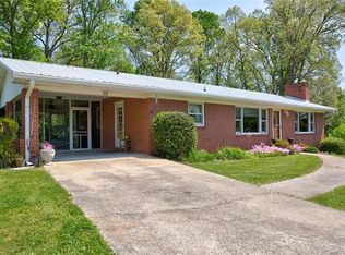 99 English Rd, Candler, NC 28715