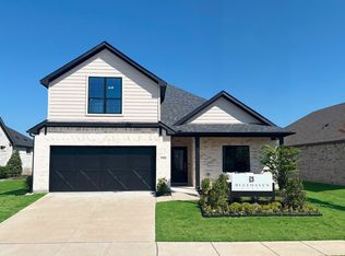 109 Community Dr, Lavon, TX 75166