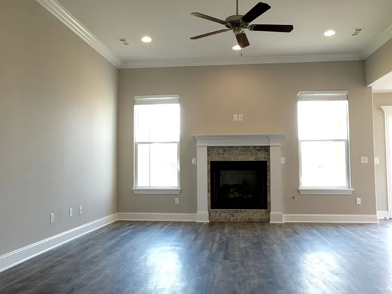 474 N Yona Ln — Photo 4