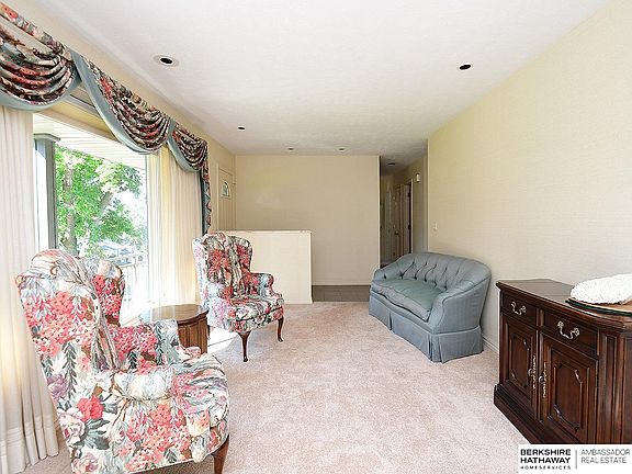 4th image of 12624 Martha St